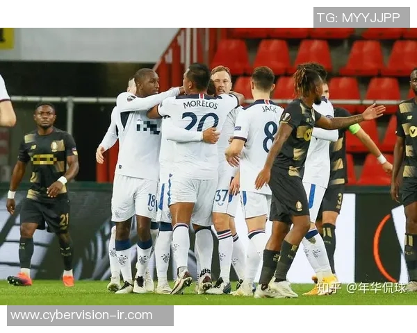 流浪者与标准列日激战正酣谁能在这场对决中笑到最后