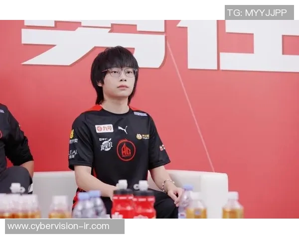 全球总决赛特别报道:V5战队从逆境中崛起的奋斗历程与荣耀之路