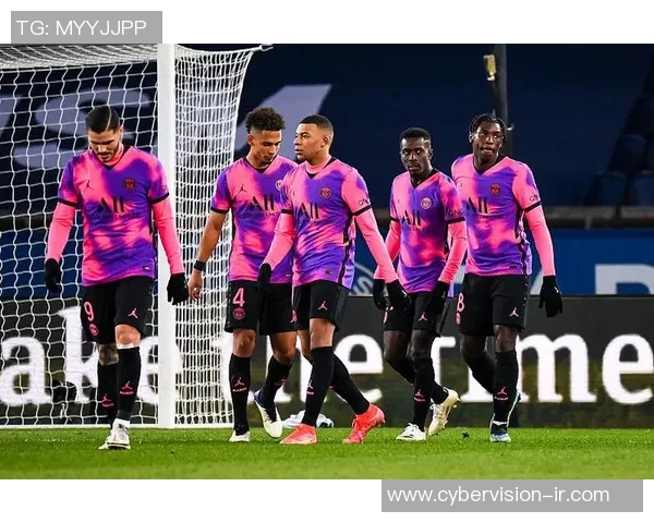 巴黎与利物浦上半场精彩对决解析与战术分析